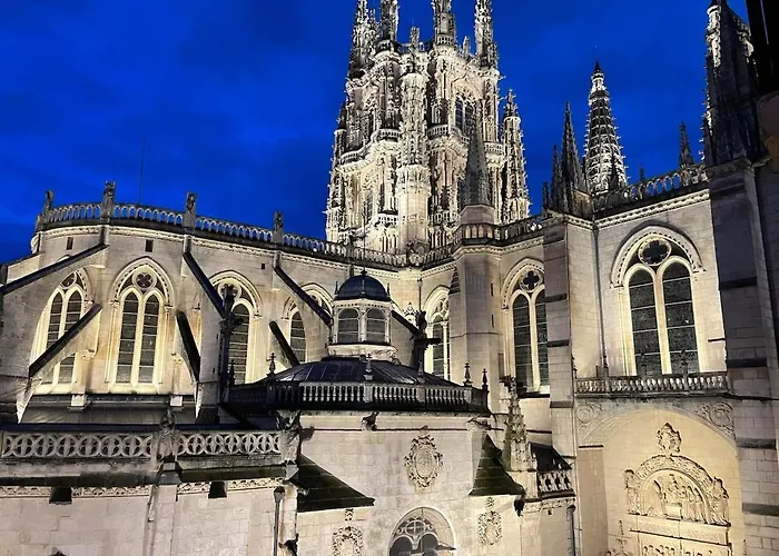 Acariciando La Catedral By Apartamentoscatedralcamino شقة