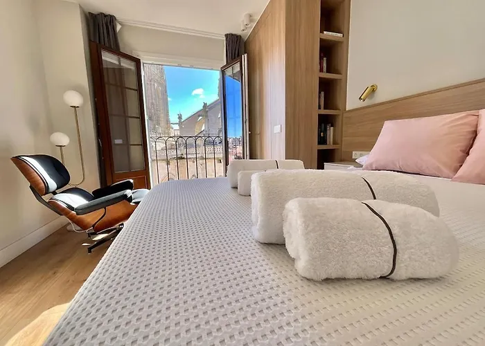 Acariciando La Catedral By Apartamentoscatedralcamino شقة Burgo